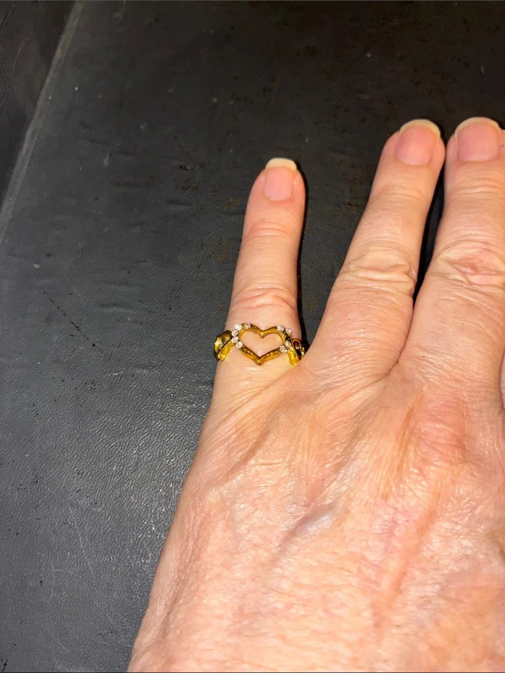 N/A elegant gold